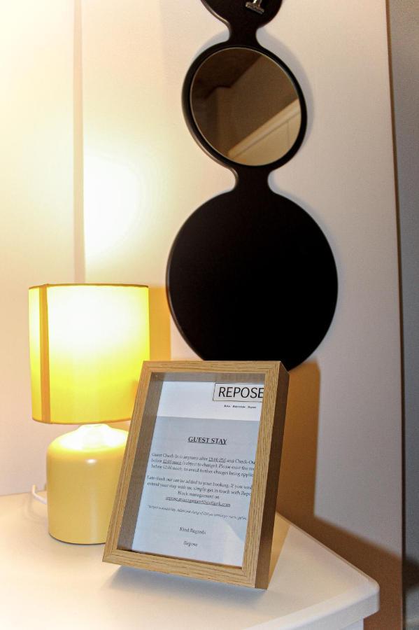 Modern Luxury Serviced Duplex Apartments By Repose- 150 Metro Court, ווסט ברומוויץ' מראה חיצוני תמונה